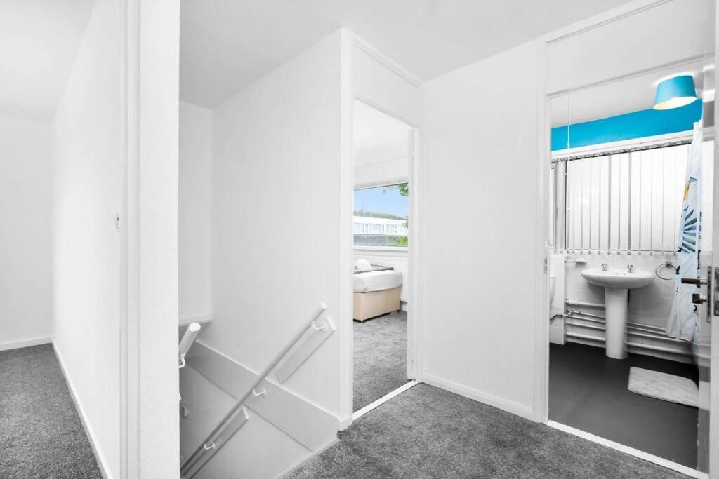 Jlr,Nec,B'Ham Airport,Entire House,Wi-Fi,Netflix Villa Birmingham Eksteriør billede